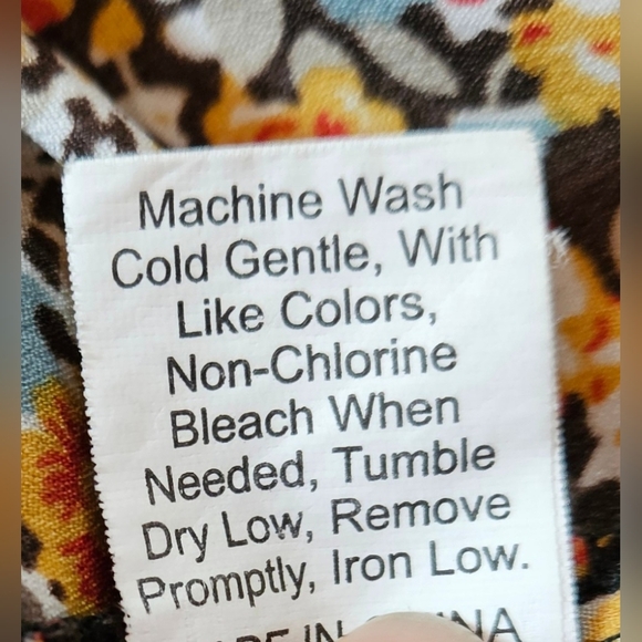 Emery Rose Womens Multicolored Short Sleeve Poplin Top Size 3X - Picture 7 of 11